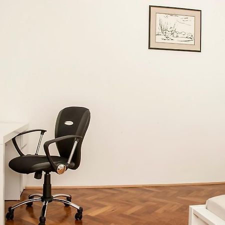 Apartment Pataky Загреб Екстериор снимка