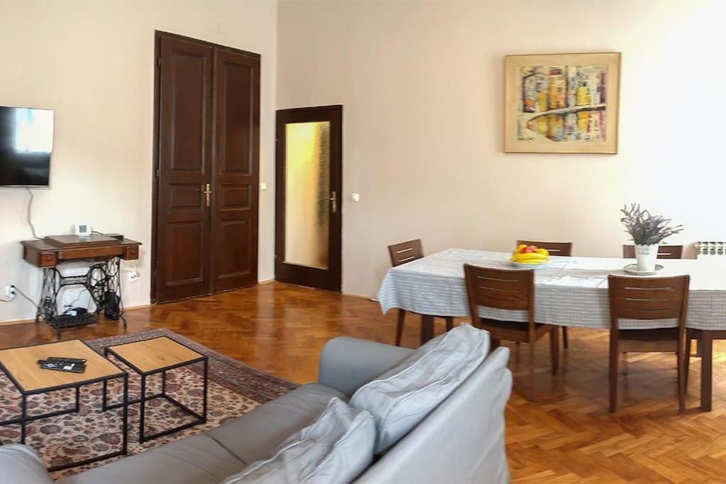 Apartment Pataky Загреб Екстериор снимка
